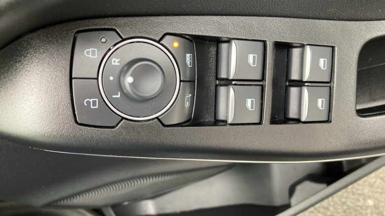 Ford Puma 1.0 EcoBoost Hybrid mHEV Titanium 5dr Petrol Hatchback